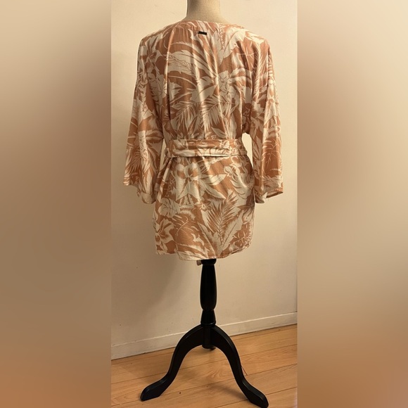 NEW Billabong Tan Floral Sweet Summer Kimono S-M - Picture 5 of 6